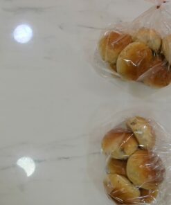 6 Blueberry Log Buns